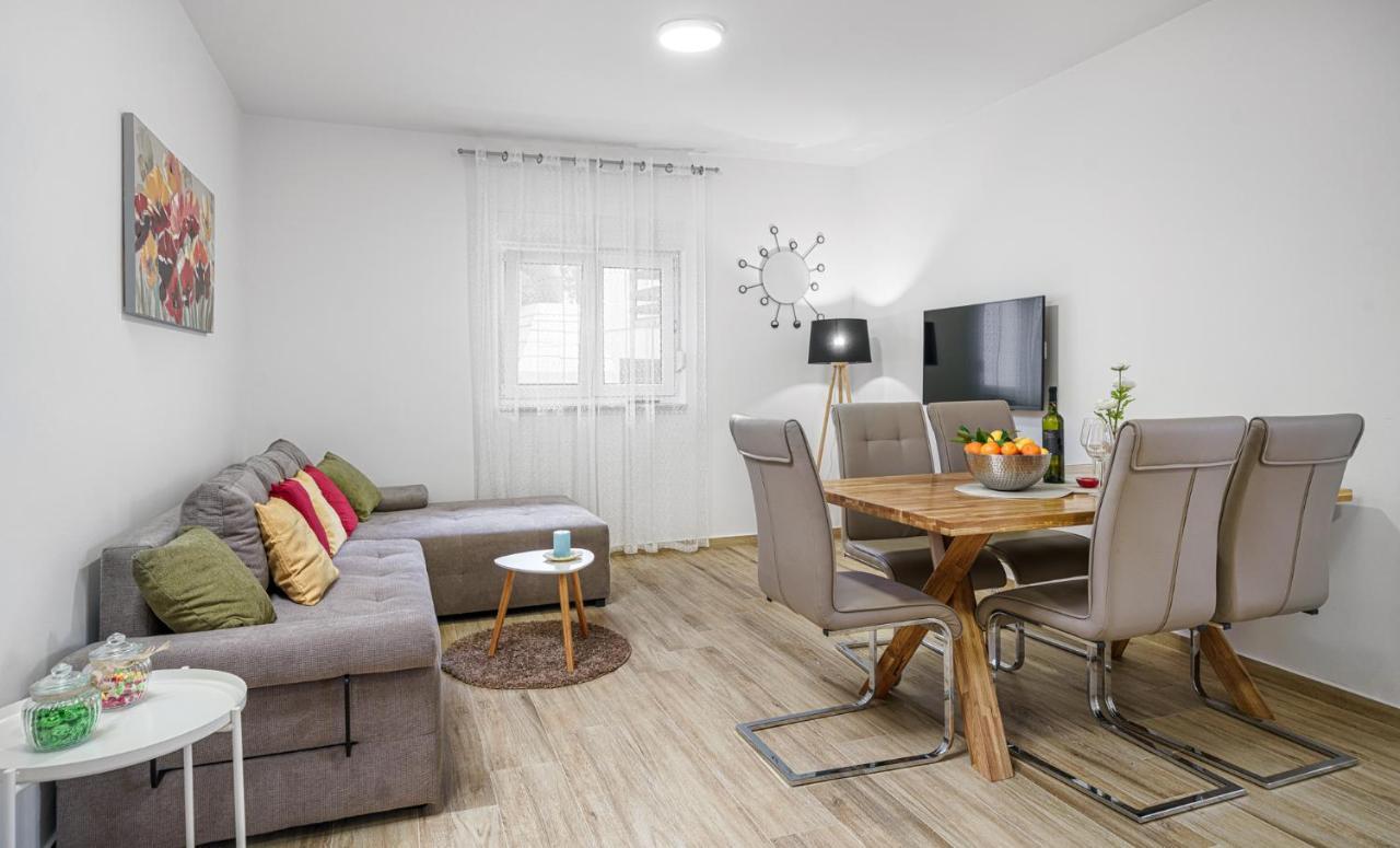 Apartments Vesna וודיצה מראה חיצוני תמונה