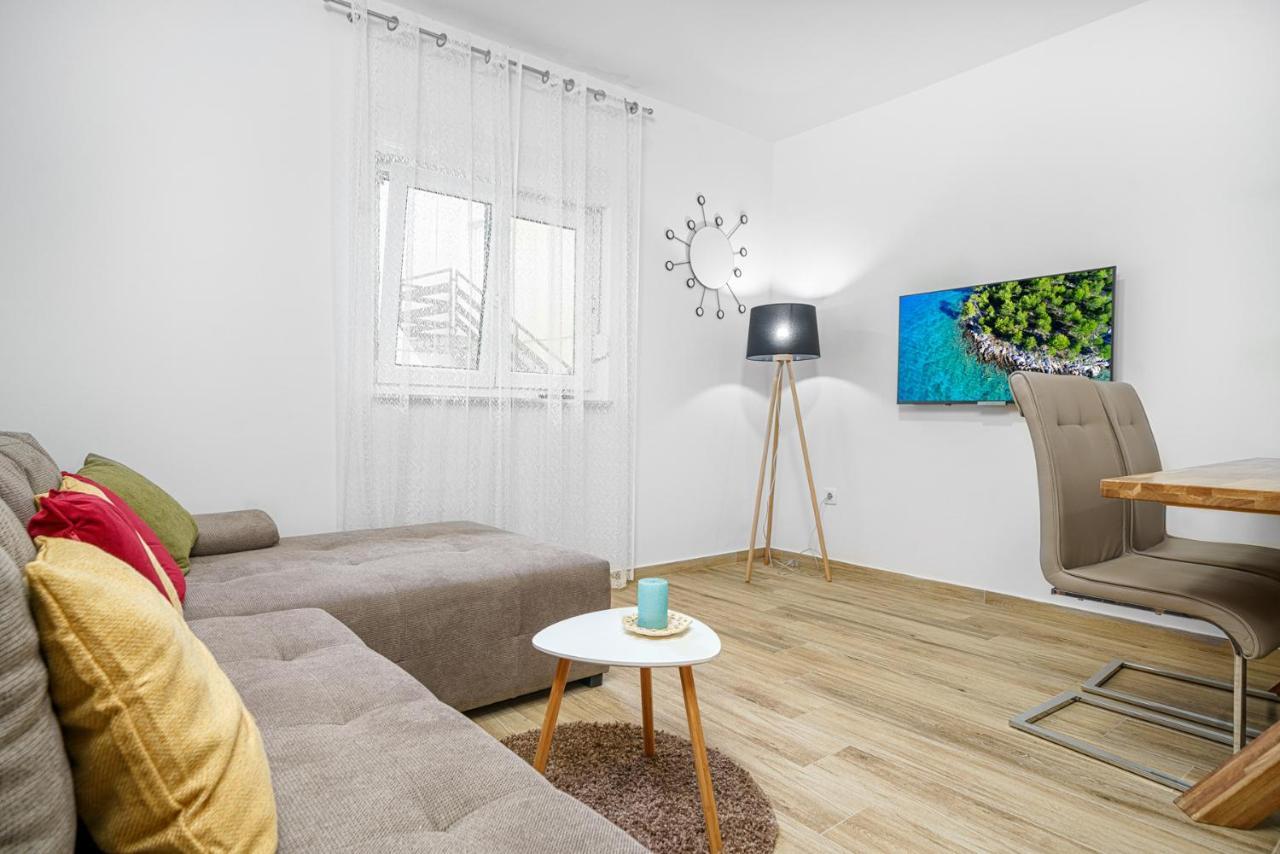 Apartments Vesna וודיצה מראה חיצוני תמונה