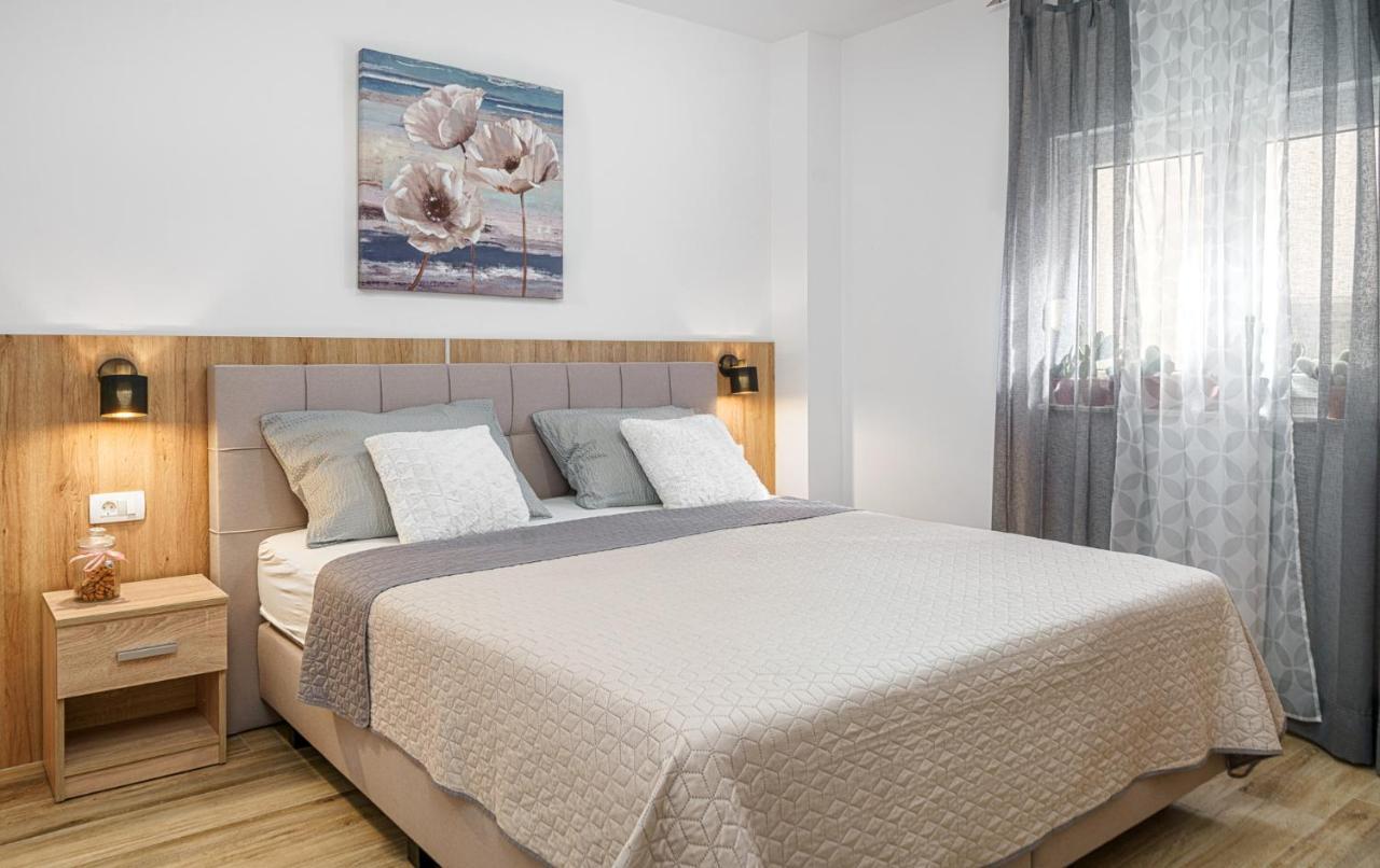 Apartments Vesna וודיצה מראה חיצוני תמונה