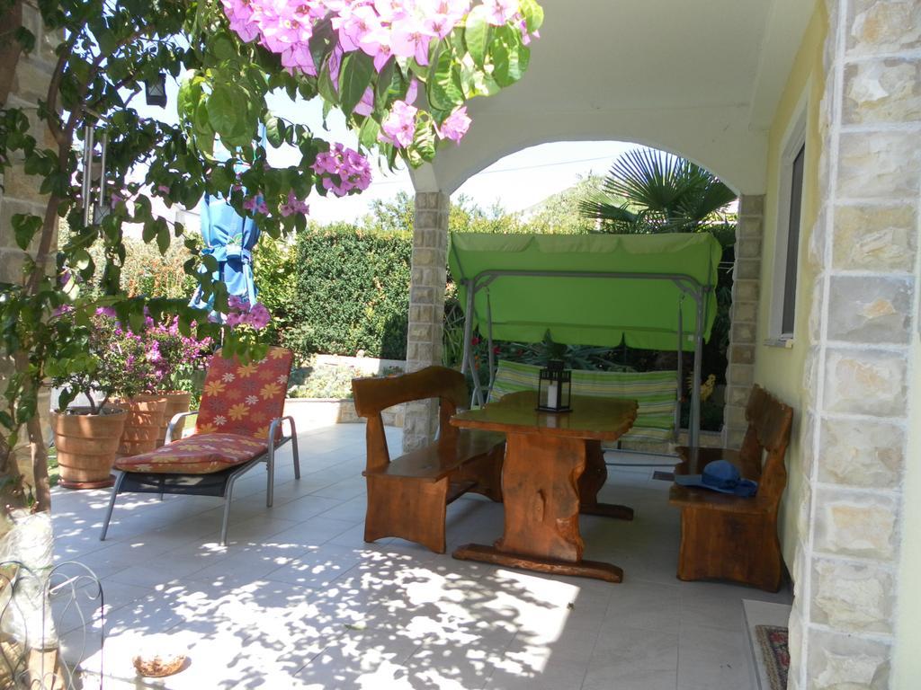Apartments Vesna וודיצה מראה חיצוני תמונה
